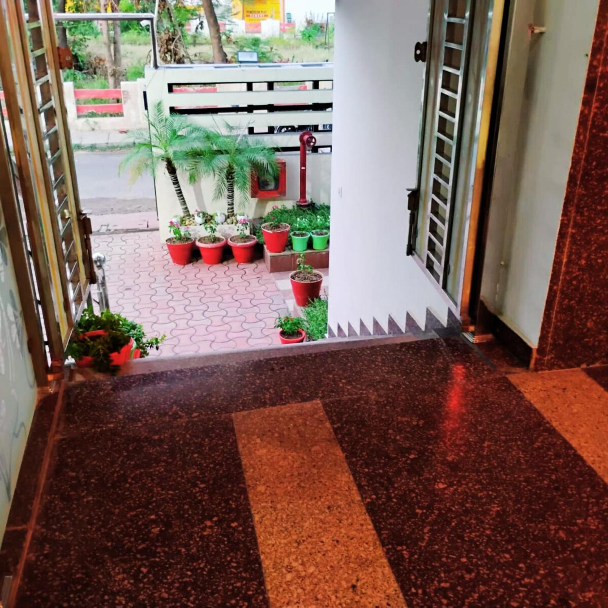 Hotel Lake View Grand Lucknow Extérieur photo