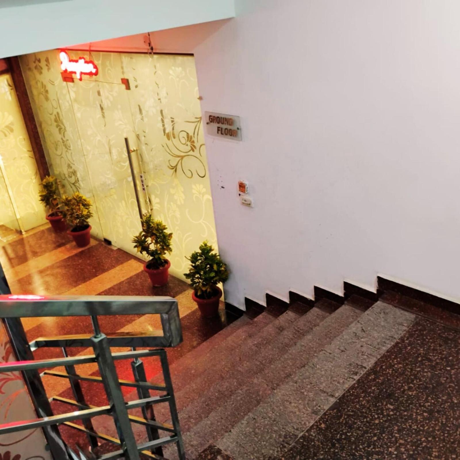 Hotel Lake View Grand Lucknow Extérieur photo